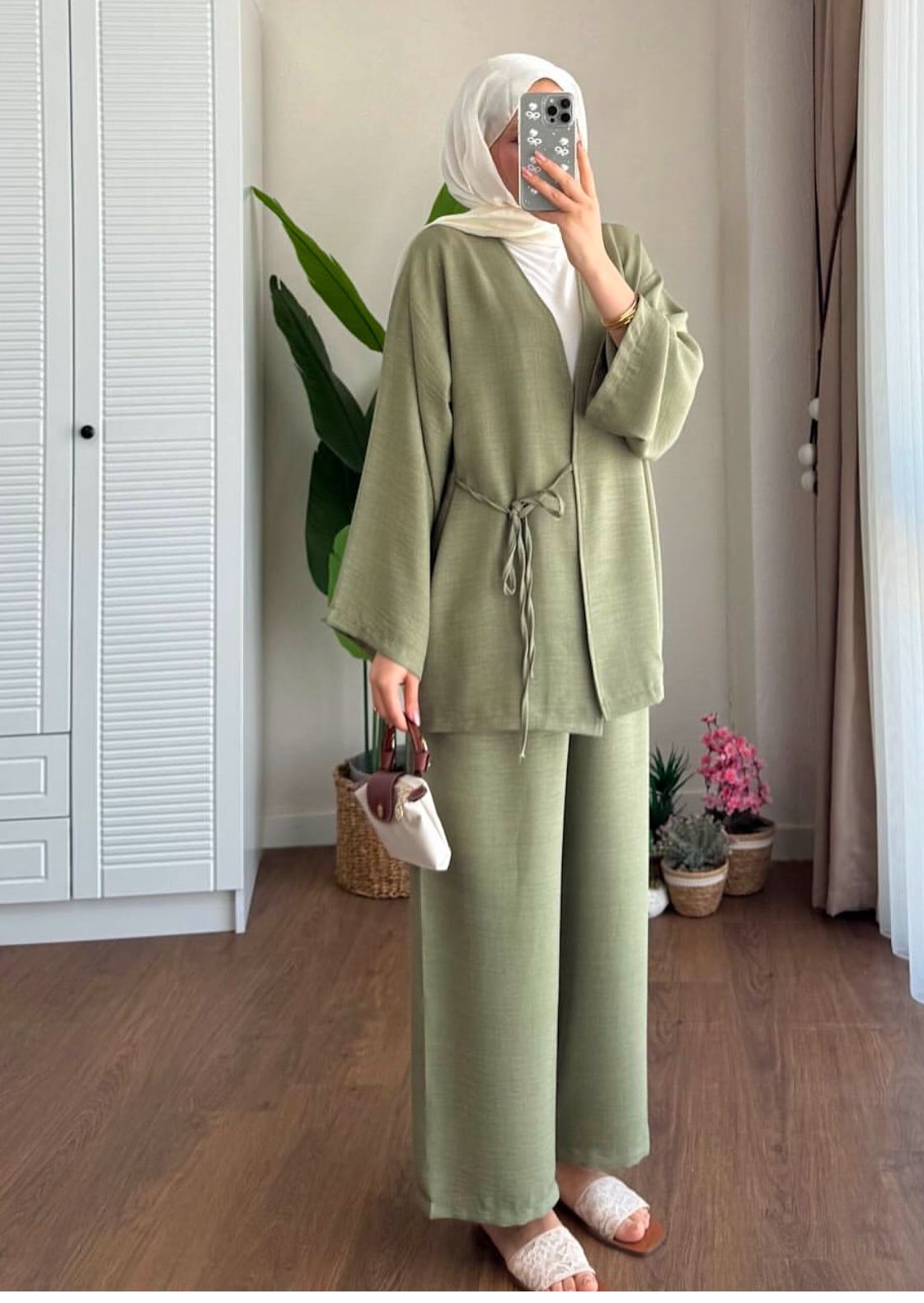 Elif Yandan Bağcıklı Keten Takım